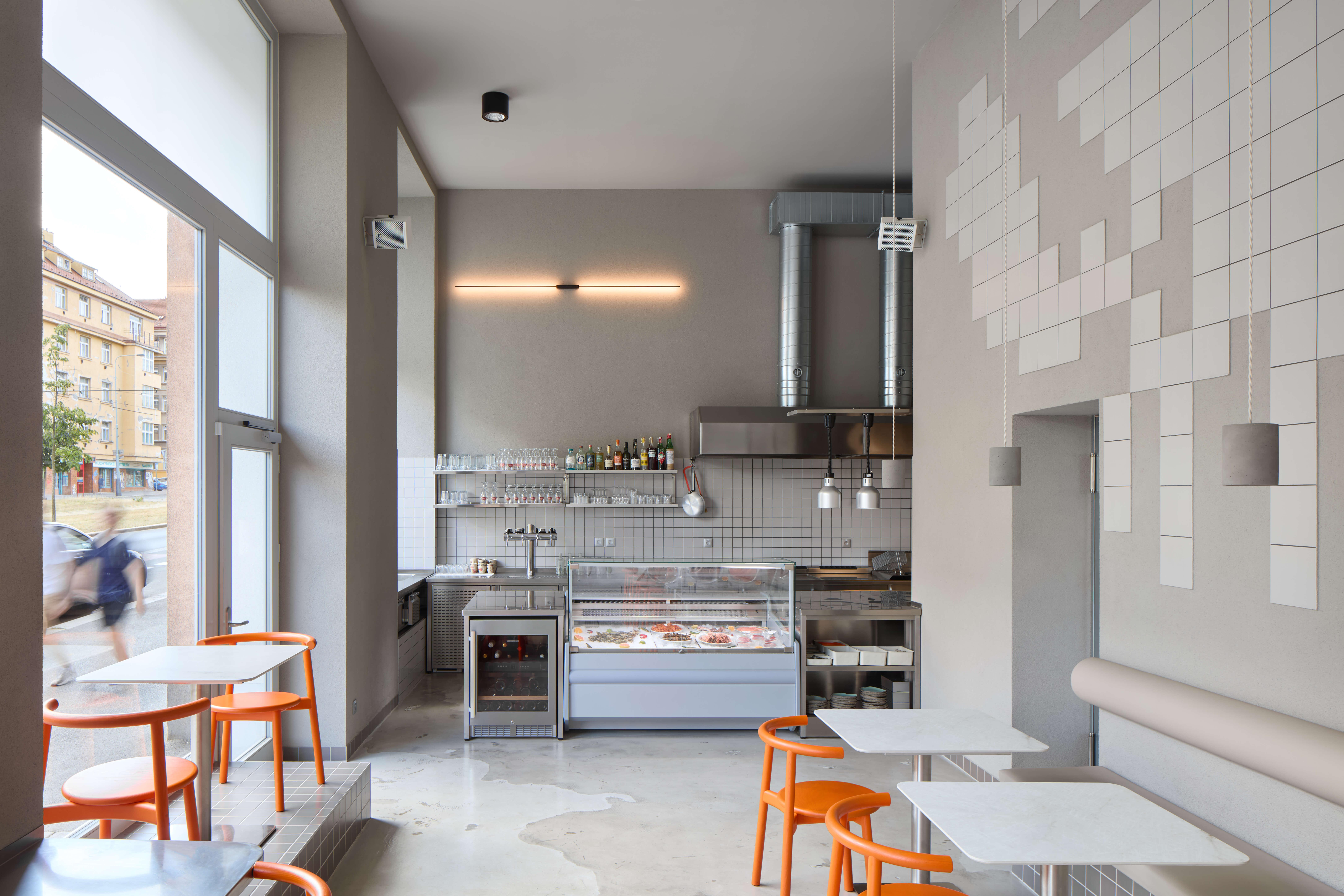 Kulinarischer Hochgenuss im Herzen von Prag  Das Fischrestaurant Rakin: Gestaltung und Gastronomie in perfekter Symbiose