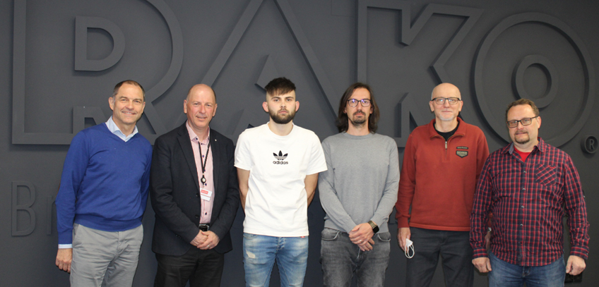 Partners of the Czech Tilers Guild support the Czech „Tilers’ hopeful“ at EuroSkills