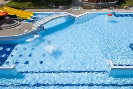 Swimming pool Uhřice