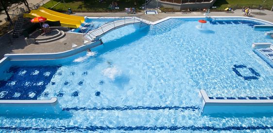 Swimming pool Uhřice