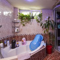 Koupelna ze série INDEX pro Milana a jeho čtyři děti