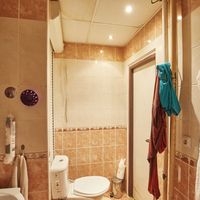 Koupelna s dlaždicemi DECO a TREND pro Janu a její dcery