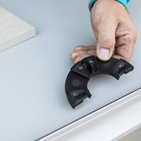 How to place the tiles on a fixed-height pedestal?