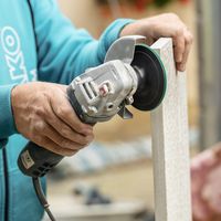 How to place the tiles on a fixed-height pedestal?