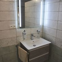 Kamil s rodinou mají koupelnu ze série Manufactura