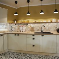 Kamil s rodinou mají koupelnu ze série Manufactura