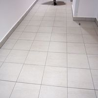 SOU elektrotechnické v Plzni dostalo 1600 m² obkladů od firmy LASSELSBERGER 