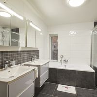 Mise nový domov a od RAKO nová koupelna Kaamos