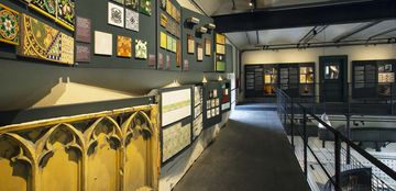 Tip na výlet: výstava „Poklady v českých keramických obkladech“ 