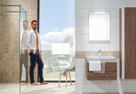 Série System | koupelna s bílými obklady