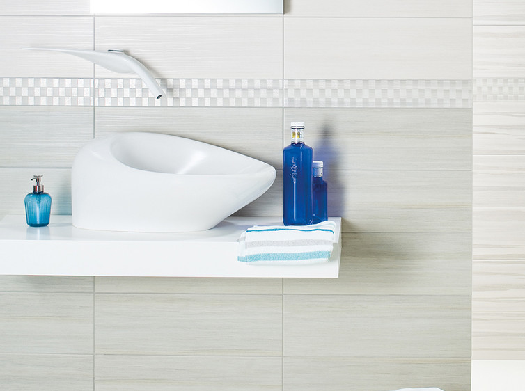 Série Charme | koupelna - imitace jemného dřeva