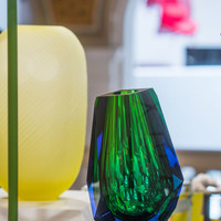 Černé obkládačky RAKO v expozici Black & Light Depo