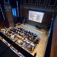 Černé obkládačky RAKO v expozici Black & Light Depo