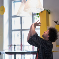 Černé obkládačky RAKO v expozici Black & Light Depo