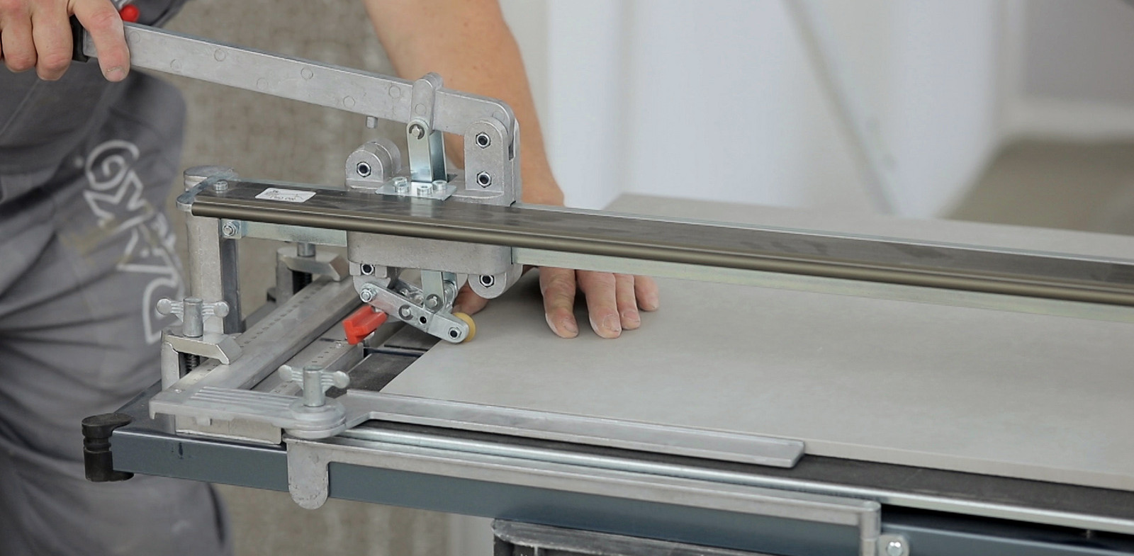 Pokládka velkoformátových dlaždic 60 x 120 cm