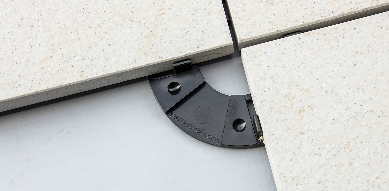 Pokládka dlaždic na pevné terče