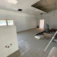 Lasselsberger und RAKO unterstützen die Fachschule für Fliese,  Keramik und Ofenbau in Stoob