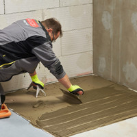 Jak zajistit maximální přídržnost keramických obkladů?