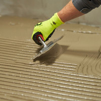 Jak zajistit maximální přídržnost keramických obkladů?