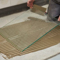 Jak zajistit maximální přídržnost keramických obkladů?