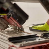 Jak postupovat při řezání slinutých dlaždic?