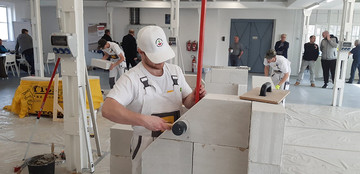 Soutěž mladých obkladačů